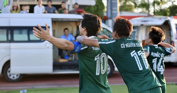 F8BET cược bóng đá